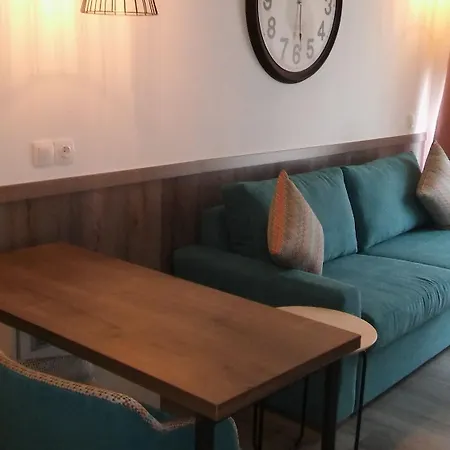 Metropolitan Hotel 4*